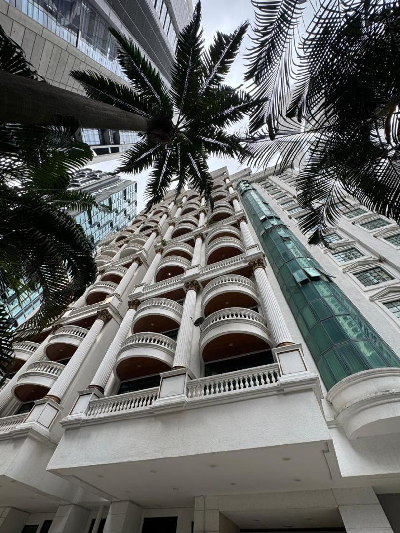 Klcc In Kl 2000sqf Luxurious Pangsapuri